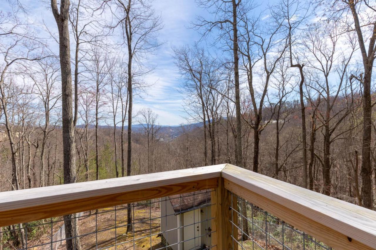 Bear View Chalet, 3 Bedroom, Pool, Pets, Arcades, Wifi, Hot Tub, Sleeps 12 Gatlinburg Exterior photo